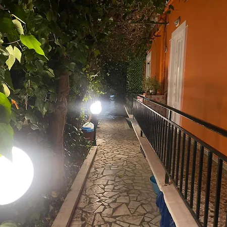 Pislis Guest house