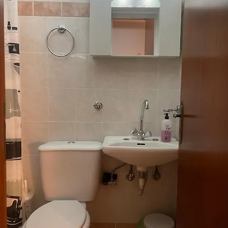 Pislis Πανσιόν *