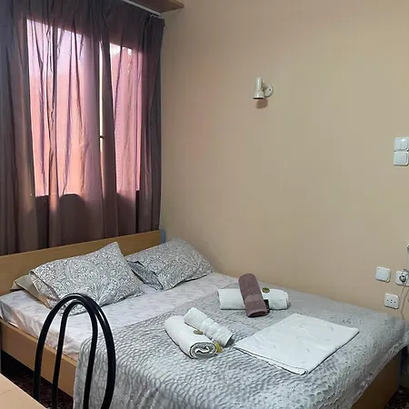Pislis Guest house *